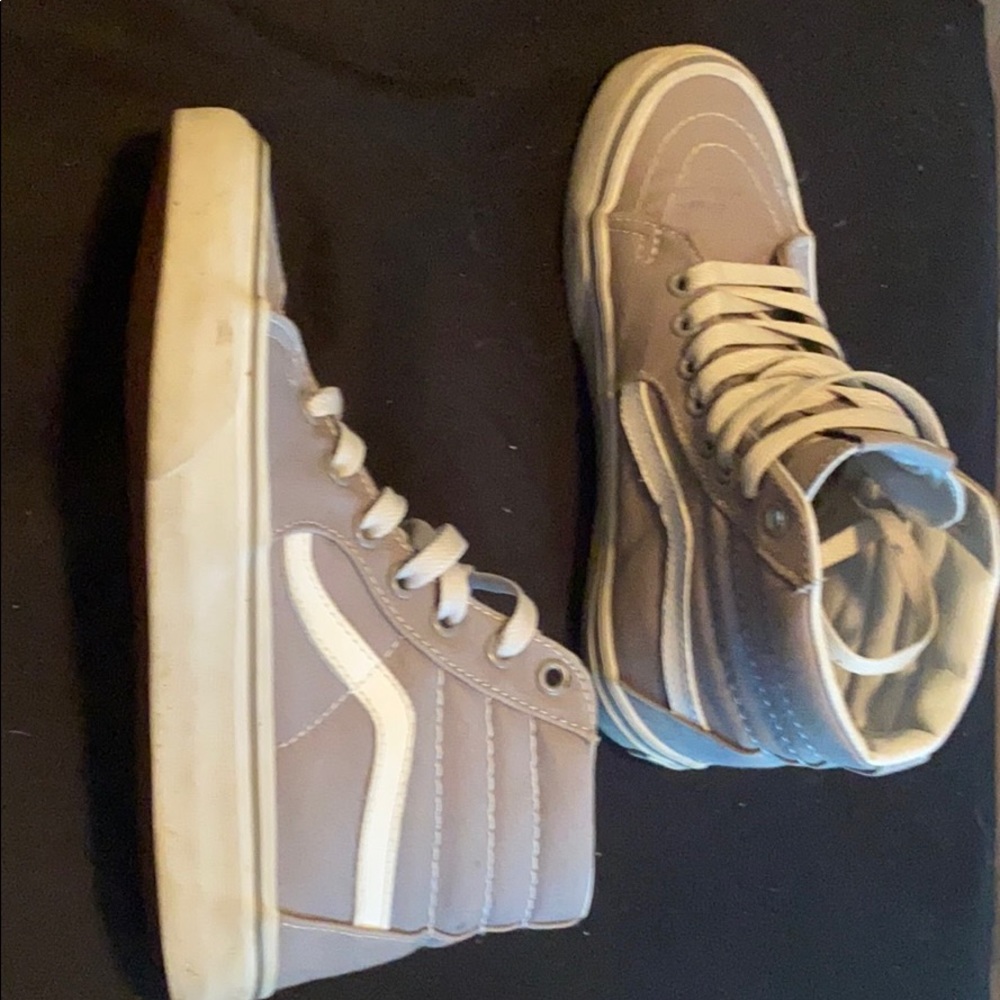 high-top vans - Picture 2 of 4